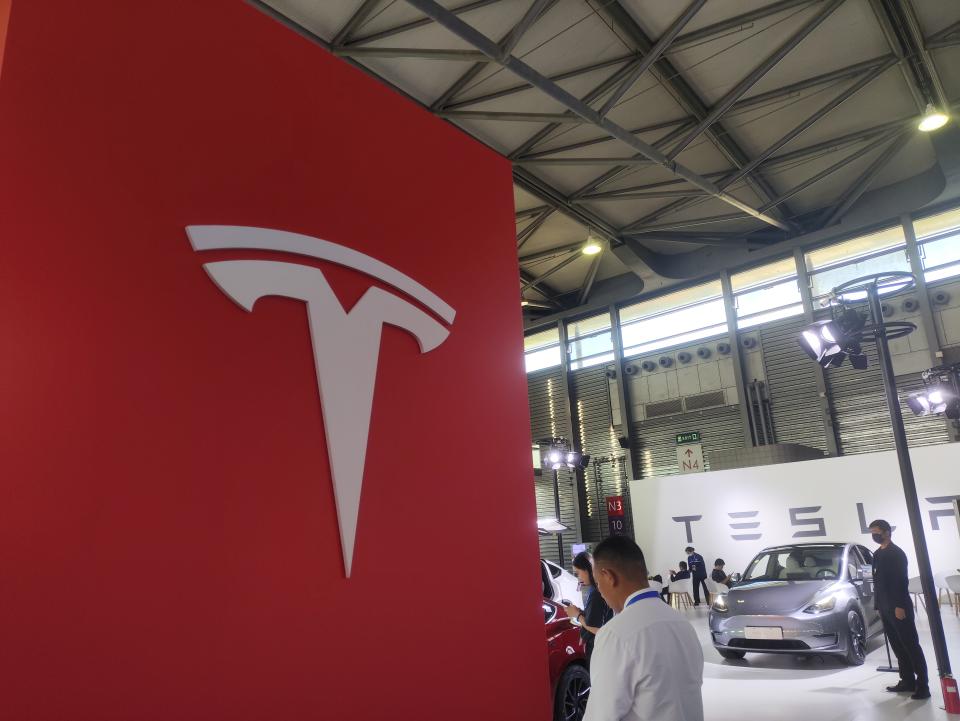 Tesla在2020年及2021年分別升743%及50%，為很多人創造了大量財富。