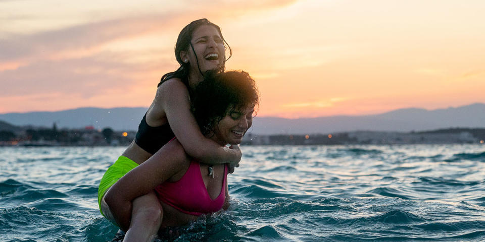 Manal Issa and Nathalie Issa in The Swimmers