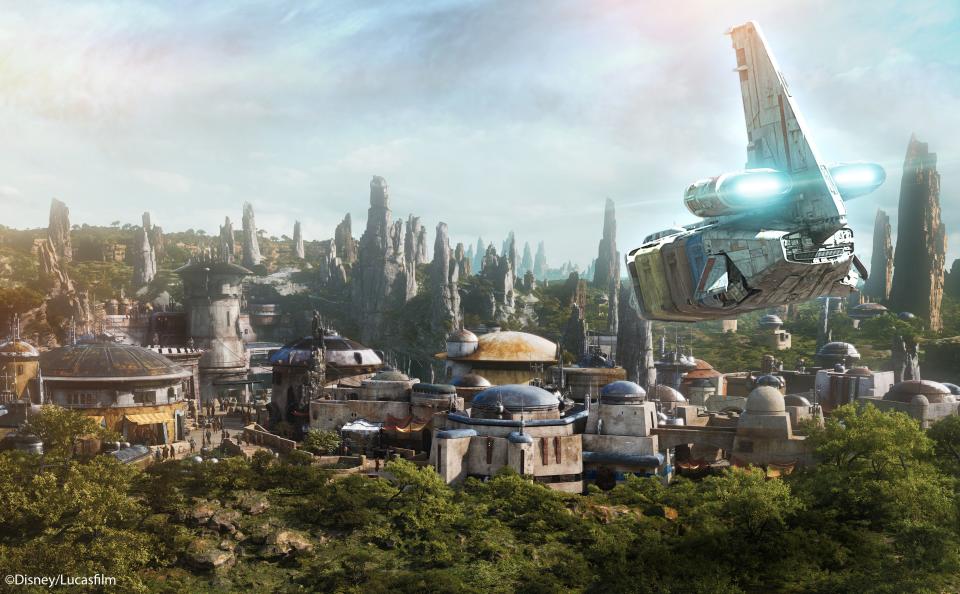 People Are Obsessed With The Instantly Iconic Blue Milk From Disney's 'Star Wars: Galaxy's Edge'