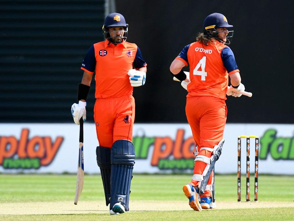 Netherlands' Musa Ahmed and Max O'Dowd during play  - REUTERS/Piroschka Van De Wouw