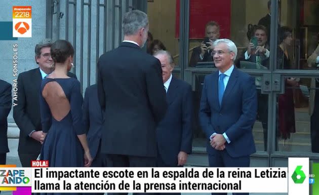 Felipe y Letizia, a su llegada al Teatro Real. (Photo: laSexta)