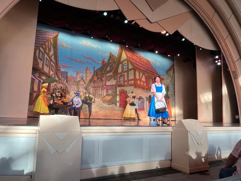 beauty and the beast show at hollywood studios in disney world