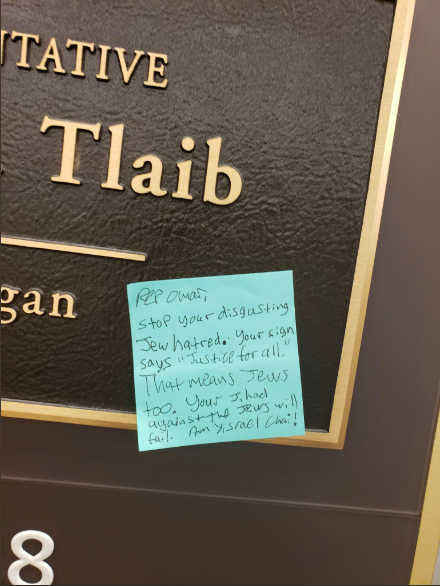 The note accusing Ilhan Omar was found on Rashida Tlaib’s office door on Tuesday. (Photo: Rashida Tlaib via Twitter)