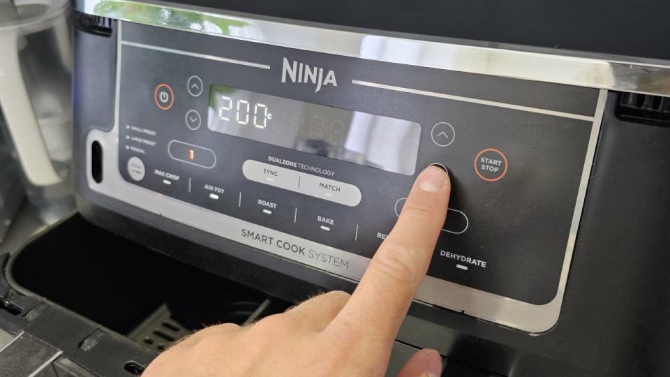 Ninja Foodi MAX Dual Zone Air Fryer AF451UK review