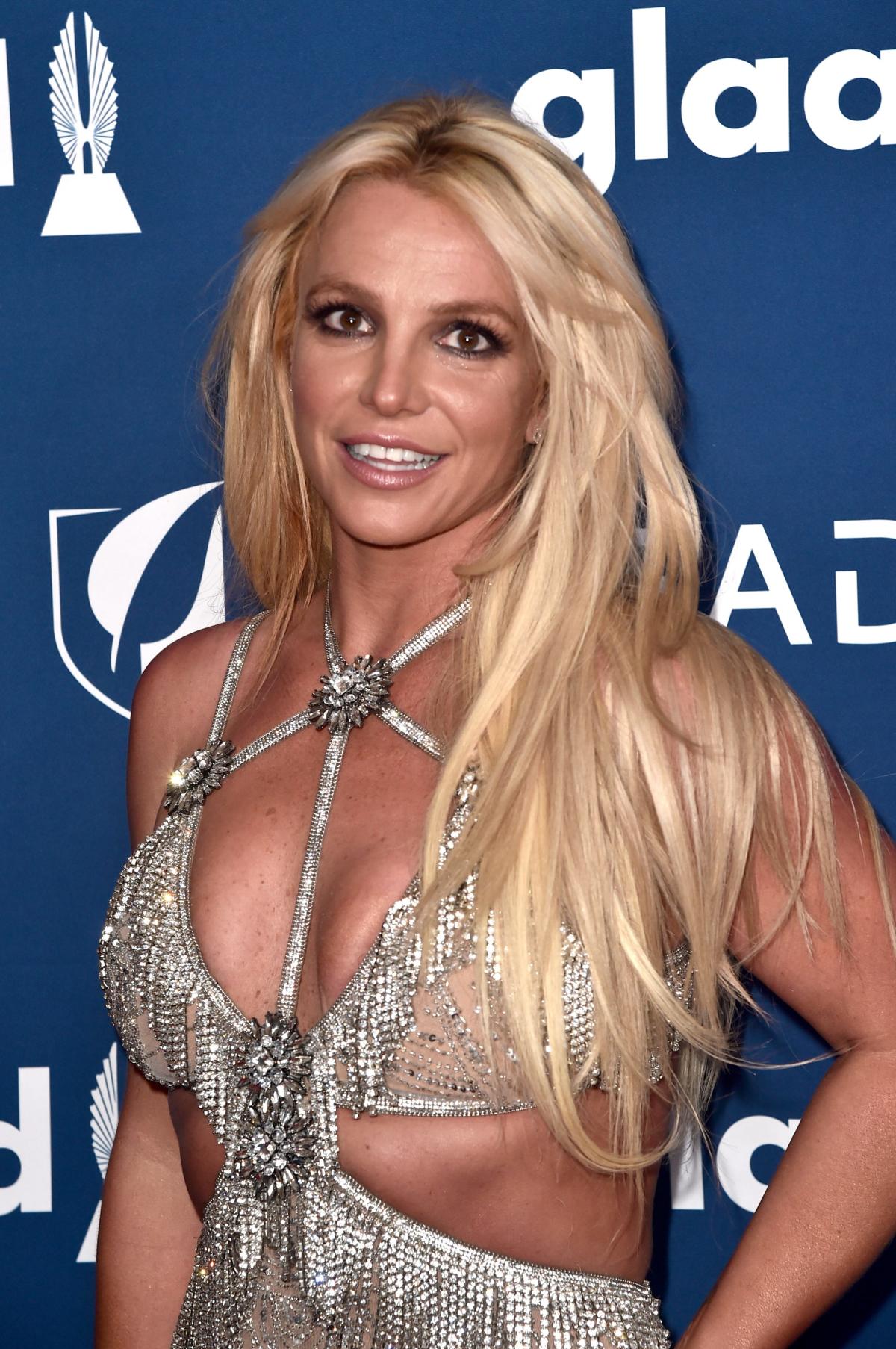 Shemale Britney Spears Nude - Britney Spears calls out trainer who said she needed to 'get my younger  body back'