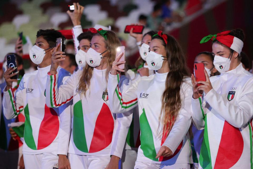 La delegación italiana en el desfile inaugural. (Photo by HANNAH MCKAY/POOL/AFP via Getty Images)