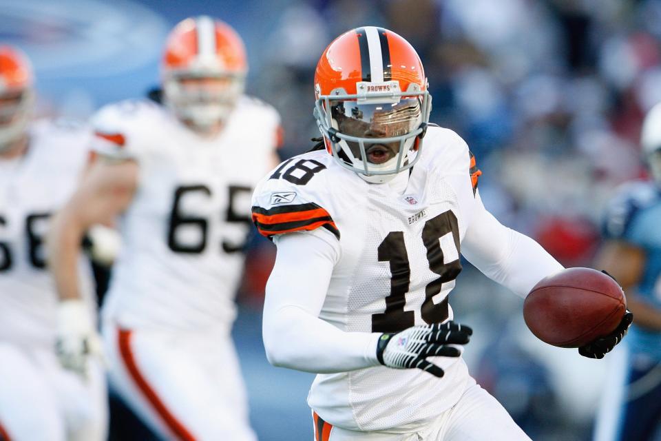 NASHVILLE, TN - DECEMBER 7:   Donte Stallworth #18 of the Cleveland Browns carries the ball during the game against the Tennessee Titans on December 7, 2008 at LP Field in Nashville, Tennessee.  (Photo by Kevin C. Cox/Getty Images)