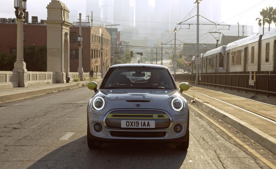 View Photos of the New 2020 Mini Cooper SE