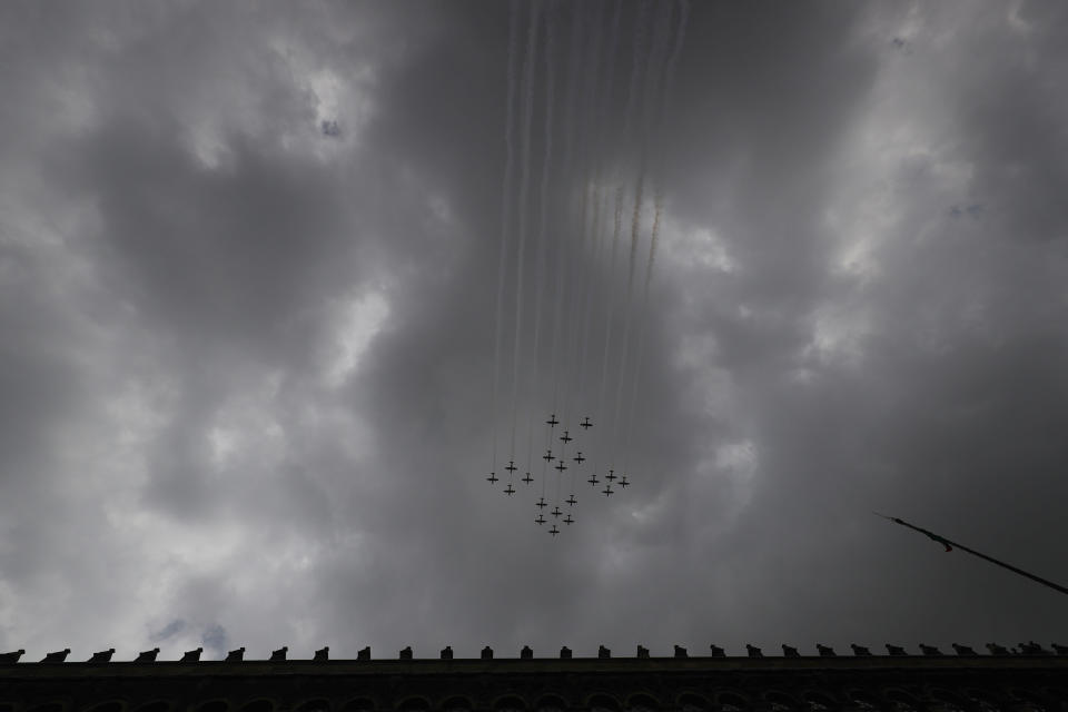 VARIOUS CITIES, MEXICO - SEPTEMBER 16: Mexican Air Force aircrafts perform a ceremonial flight during the Independence Day military parade at Zocalo Square on September 16, 2020 in Various Cities, Mexico. This year El Zocalo remains closed for general public due to coronavirus restrictions. Every September 16 Mexico celebrates the beginning of the revolution uprising of 1810. (Photo by Hector Vivas/Getty Images)