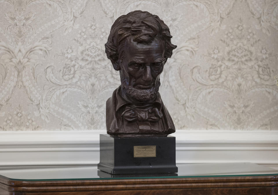 <p>A bust of Abraham Lincoln is seen in the newly renovated Oval Office of the White House in Washington, Tuesday, Aug. 22, 2017, during a media tour. (Photo: Carolyn Kaster/AP) </p>