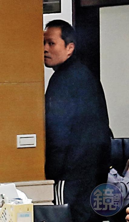 王博諒曾同時擔任捷泰、聯光通及振維董座，作證後被請回。