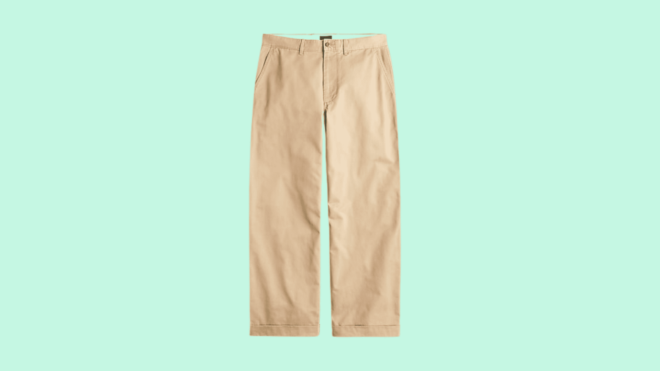 There’s nothing subtle or small about the wildly popular giant-fit chino.