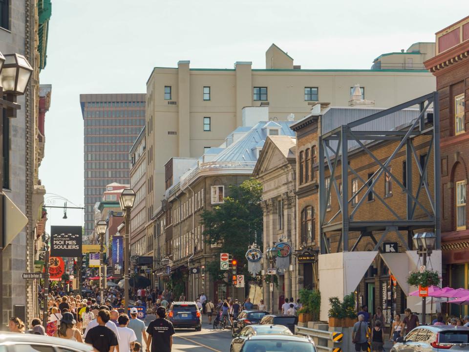 French signage in Québec City.