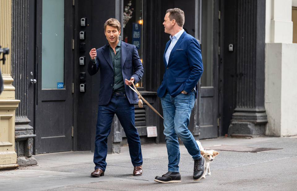Glen Powell walking outside with Willie Geist. (Nathan Congleton / TODAY)