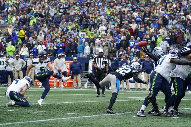 Walker sparks Seahawks to win over Panthers - The Columbian