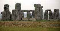 This monument is shrouded in mystery as to how Britain’s early settlers managed to build something of this scale and magnitude, shedding light on their ingenuity and intelligence.