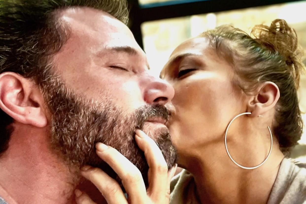 Jennifer Lopez’s Early Valentine’s Day Present from Ben Affleck