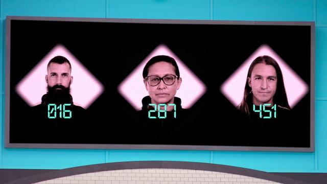 Squid Game: The Challenge - Mai plays Rock, Paper, Scissors with Jimmy  Fallon