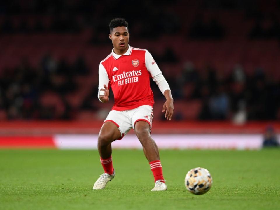 Luton sign Arsenal youth star Reuell Walters