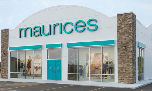 Maurices storefront.