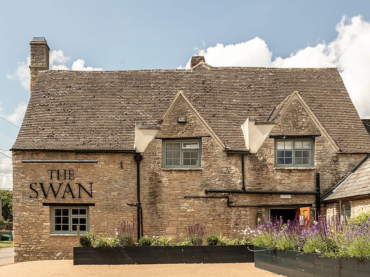 Find a divine menu and roaring fire at this dog-friendly pub with rooms (The Swan Inn)