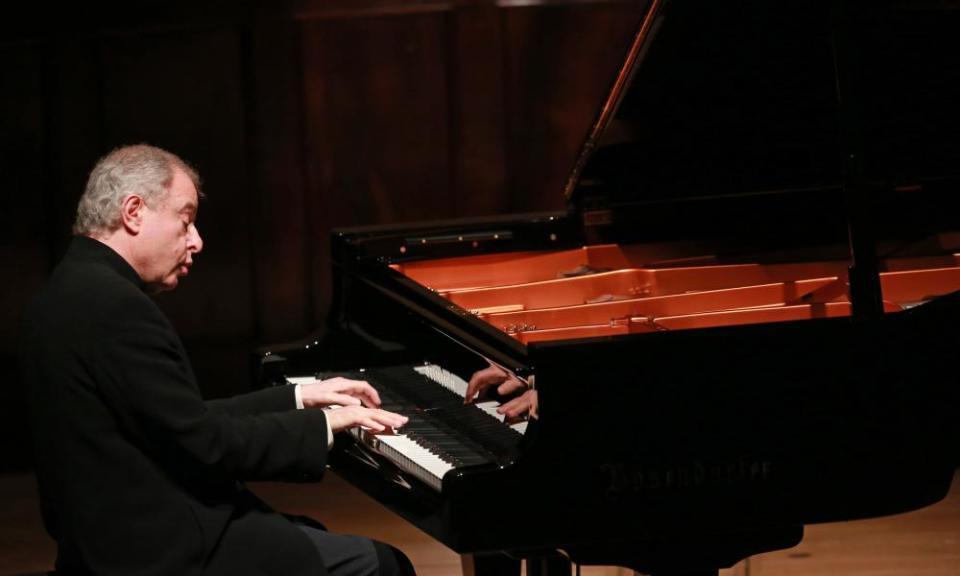 Andras Schiff performing at the Wigmore Hall in 2016