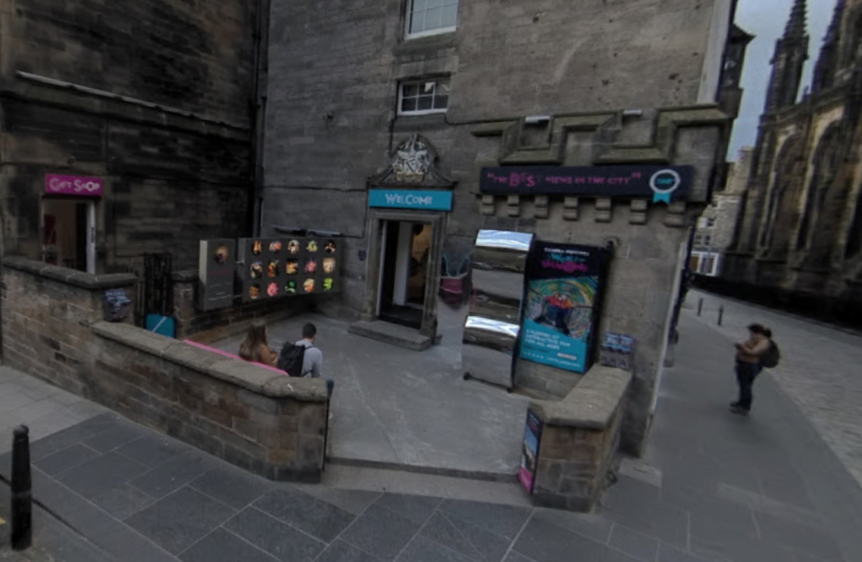 The photo was taken at Edinburgh's Camera Obscura & World of Illusions.