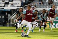 Premier League - Newcastle United v West Ham United