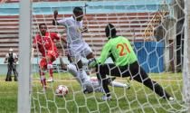 Canadian Dwayne De Rosario (L) kicks the ball during the FIFA World Cup Brazil 2014 CONCACAF qualifier match against Cuba at the Pedro Marrero stadium in Havana on June 8, 2012. Canada won 1-0. AFP PHOTO/ADALBERTO ROQUEADALBERTO ROQUE/AFP/GettyImages