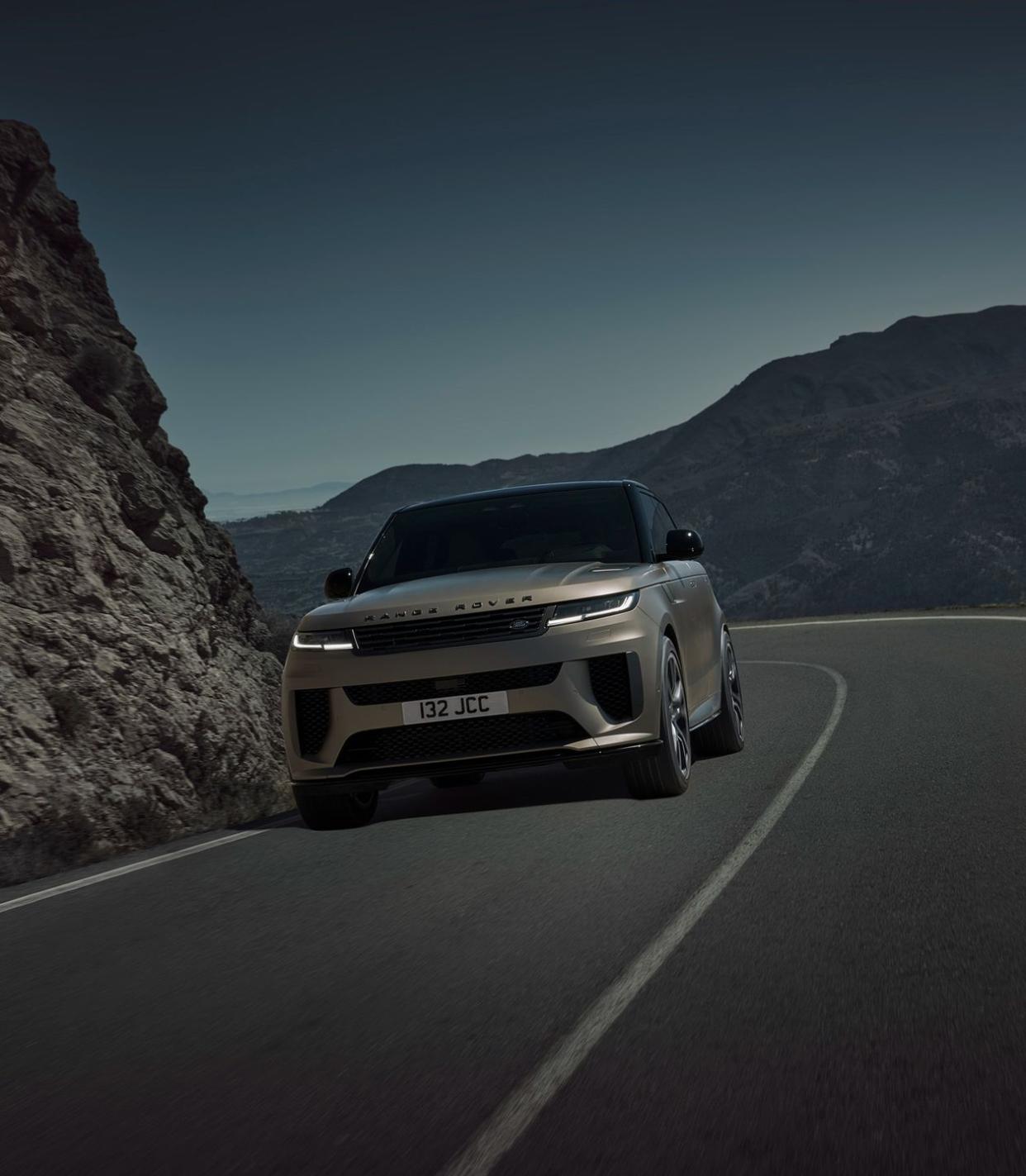 2024 land rover range rover sport sv