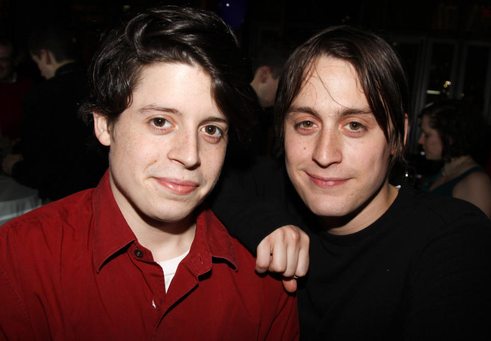 Christian Culkin y Kieran Culkin en el Montenapo Restaurant en 2009 en New York City. (Photo by Bruce Glikas/FilmMagic)