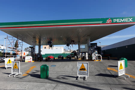 A gas station of state oil firm Petroleos Mexicanos (Pemex), which is closed due shortage of fuel, is pictured in Guadalajara, Mexico January 6, 2019. REUTERS/Fernando Carranza