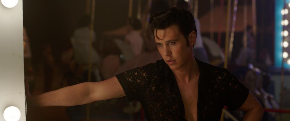 Austin Butler plays Elvis Presley in the musical drama "Elvis."