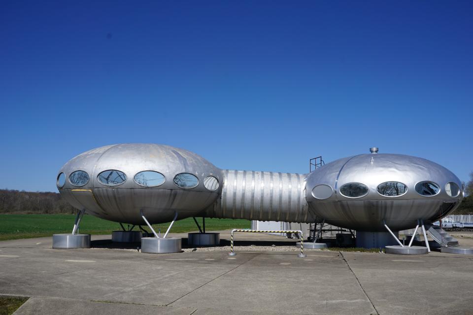 Futuro Houses