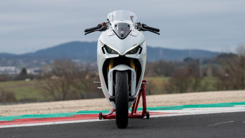 The model’s new face is based on that of Ducati’s Panigale range and benefits from LED lights. - Credit: Photo by Rudy Carezzevoli, courtesy of Ducati Motor Holding S.p.A.