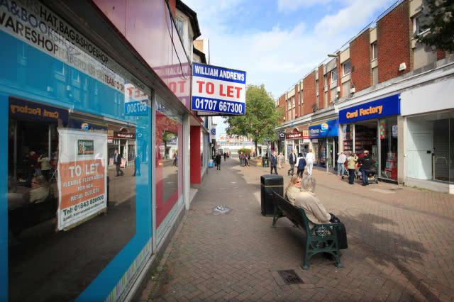 High street decline continues