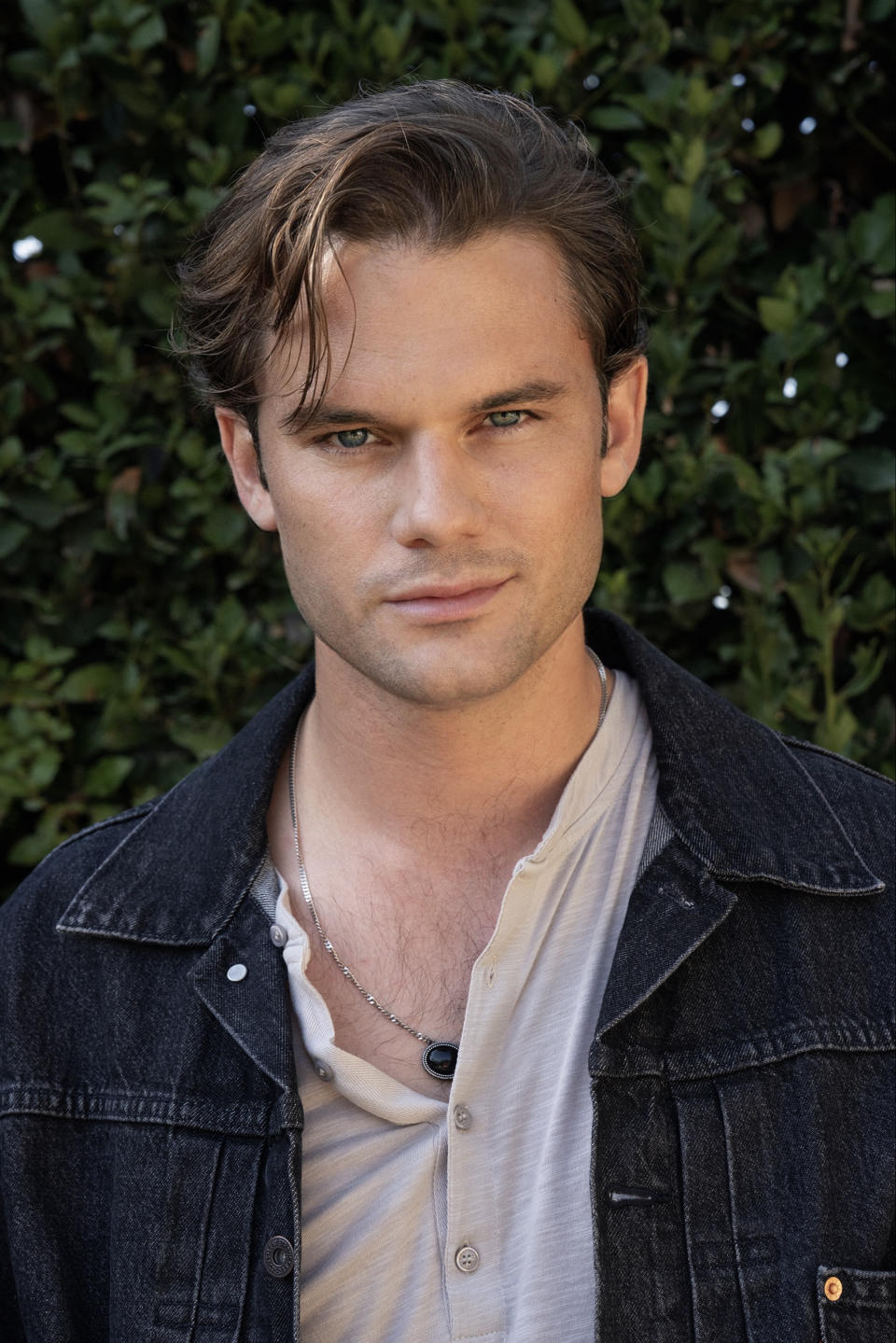 Jeremy Irvine, who was cast as Henry Beauchamp in Outlander: Blood of My Blood
