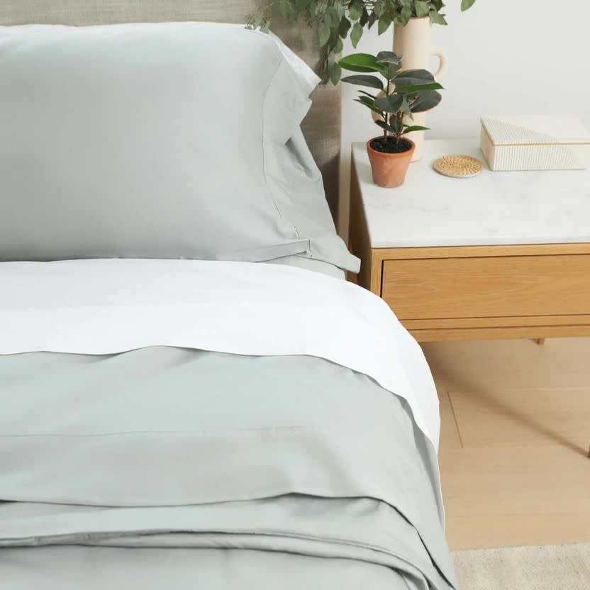 25) Essential Sheet Set