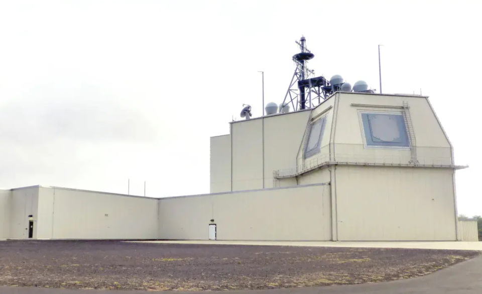 The main control center at the U.S. military’s Aegis Ashore missile defense test complex in Kauai, Hawaii. Japan’s Aegis Ashore sites were expected to be of a similar design, but with the Lockheed Martin AN/SPY-7 radar instead of the AN/SPY-1 seen here. <em>Kyodo via AP Images</em>