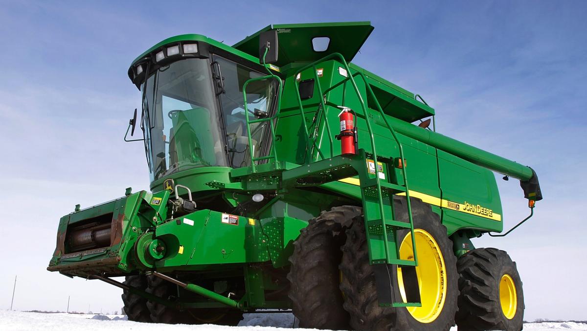 Deere inventory getting spice up on Q3 profits beat