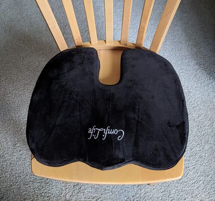 A memory foam seat cushion with cooling gel