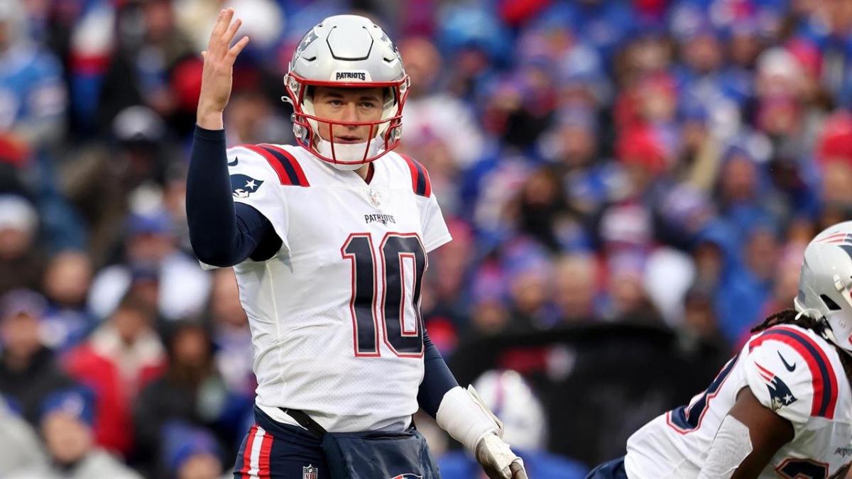 Why did the Patriots draft Bailey Zappe a year after Mac Jones? Bill  Belichick's draft tendencies led to surprise QB selection