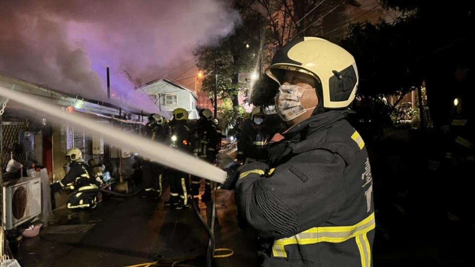 &#x0053f0;&#x004e2d;&#x006c11;&#x005b85;&#x007206;&#x00767c;&#x005927;&#x00706b;&#x003002;&#x00ff08;&#x005716;&#x00ff0f;&#x007ffb;&#x00651d;&#x0081ea;&#x008a18;&#x008005;&#x007206;&#x006599;&#x007db2;&#x00ff09;