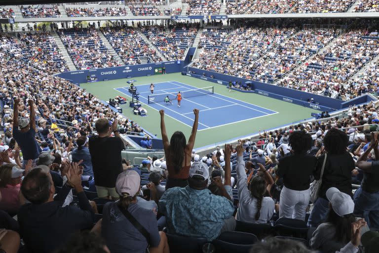 Miles de espectadores de todo el mundo visitan el US Open por día
