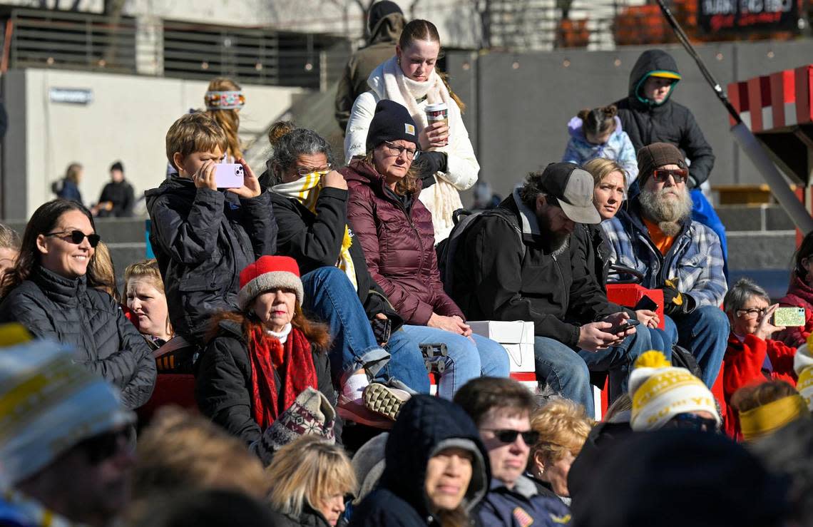 See hundreds of tubas gathered to play holiday music during Kansas City