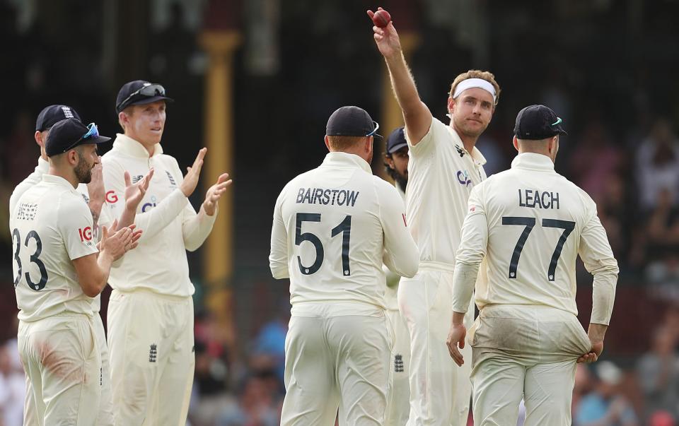 Stuart Broad acknowledges the applause - GETTY IMAGES