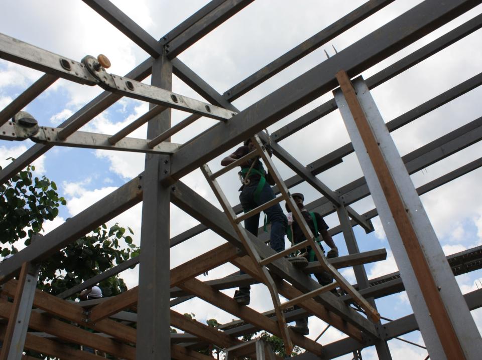 The beams of the tiny house.