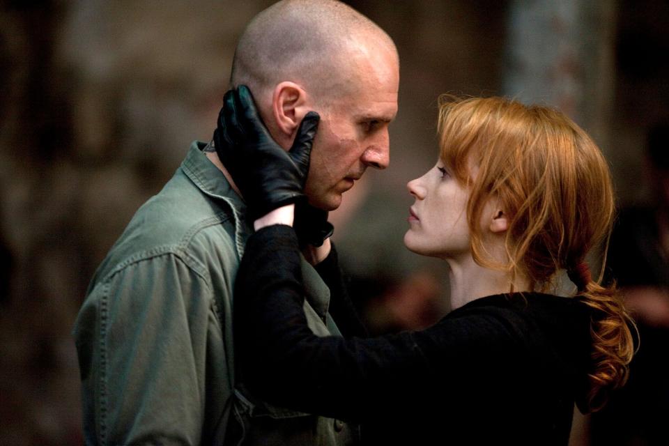 CORIOLANUS (2011)RALPH FIENNES and JESSICA CHASTAIN