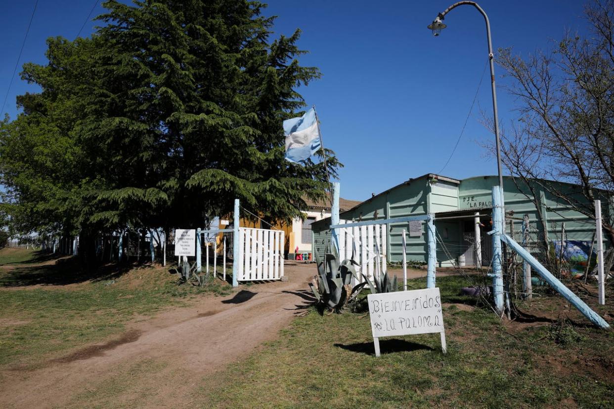 En las dos hectáreas del predio en donde estaba la escuela abandonada, en el Paraje La Paloma, en Coronel Pringles, una familia levantó un museo, una huerta orgánica, una chacra y una vivienda familiar