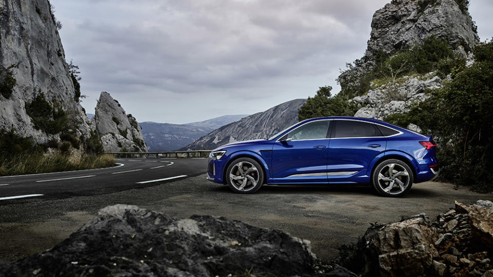 2024 Audi SQ8 Sportback E-Tron from the side